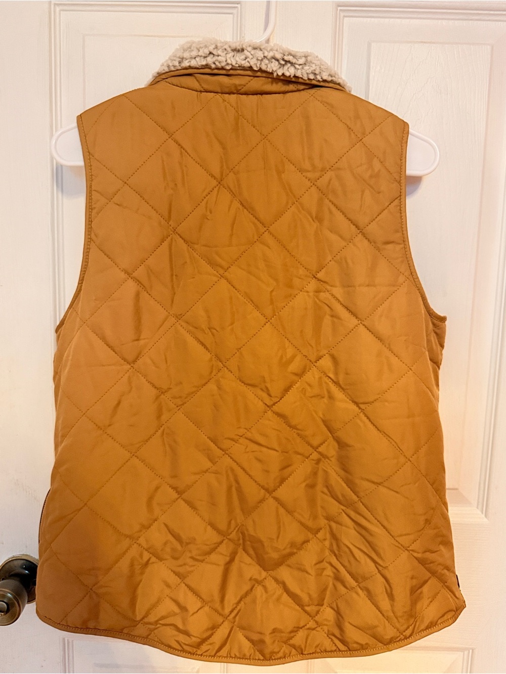 Quilted Sherpa-Lined Vest in Camel - Picture 2 of 3